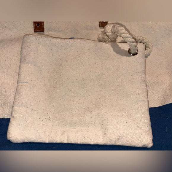 Tote Bag/Small Zip Up Bag Set - Picture 4 of 8